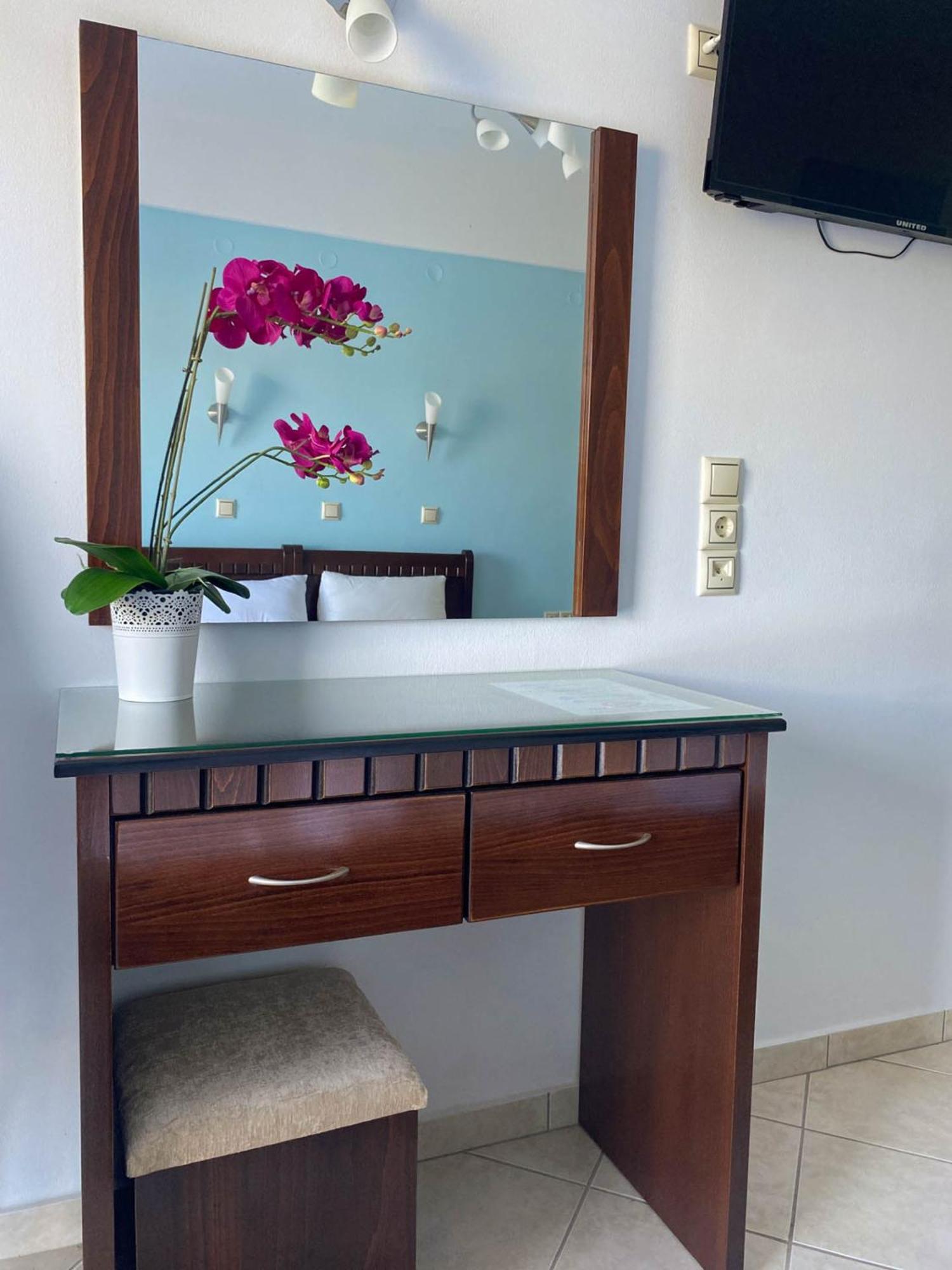 Hotel Alexandros Ammoudiá Eksteriør bilde