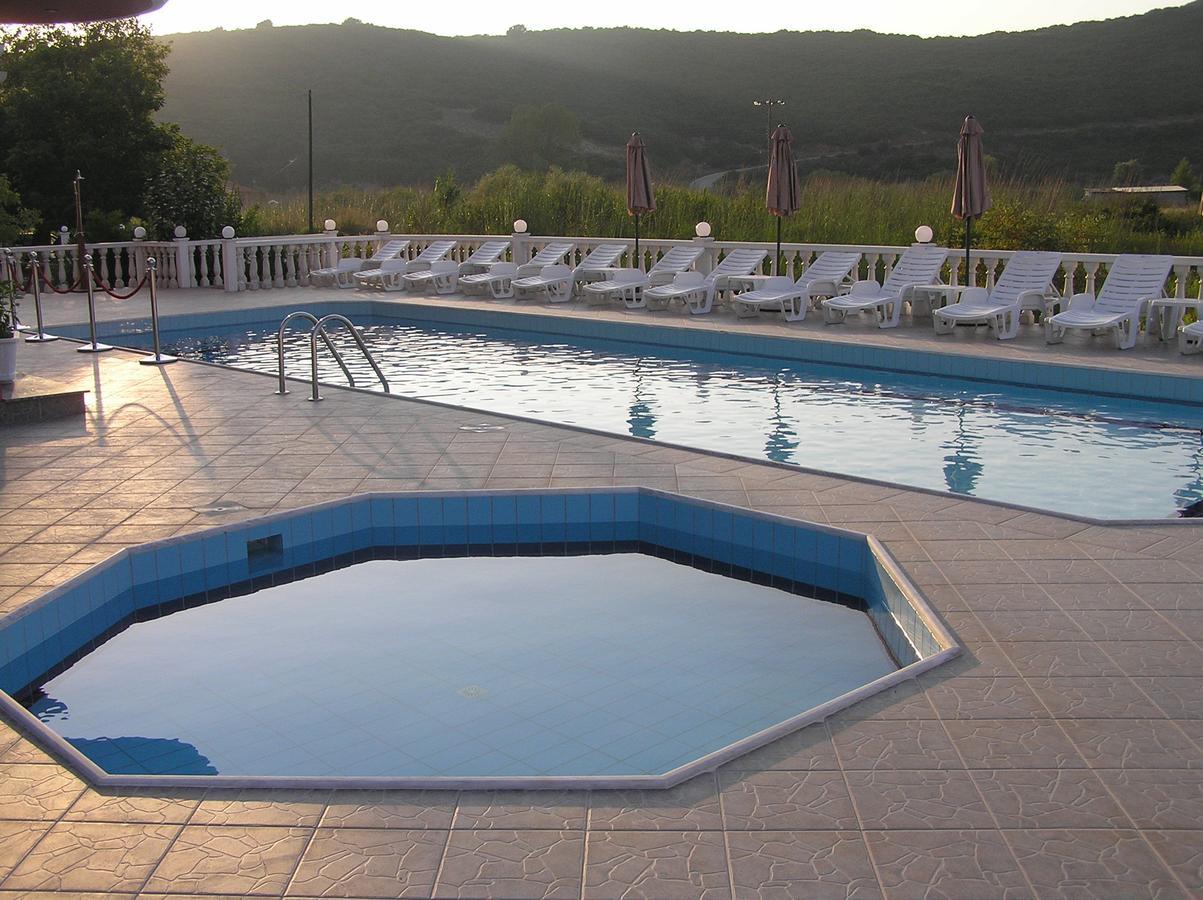 Hotel Alexandros Ammoudiá Eksteriør bilde